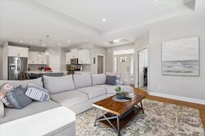 6484 Harkness Avenue S, Cottage Grove, MN 55016 - Photo 9