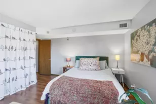 26 10th Street W, Saint Paul, MN 55102 - Photo 13