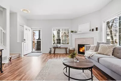 138 Willoughby Way W, Hopkins, MN 55305 - Photo 7