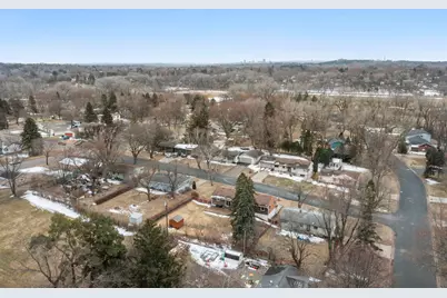 807 Rose Place, Roseville, MN 55113 - Photo 55