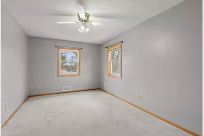 807 Rose Place, Roseville, MN 55113 - Photo 33