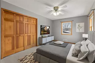 807 Rose Pl, Roseville, MN 55113 - Photo 31