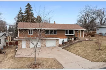 807 Rose Place, Roseville, MN 55113 - Photo 53