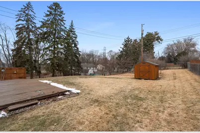 807 Rose Place, Roseville, MN 55113 - Photo 45