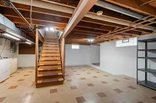 807 Rose Pl, Roseville, MN 55113 - Photo 39