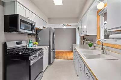 807 Rose Place, Roseville, MN 55113 - Photo 21