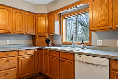 2200 2nd Avenue NW, Austin, MN 55912 - Photo 13