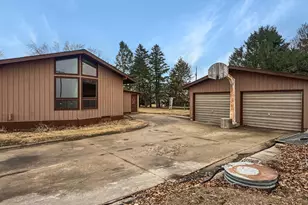 511 Guide Street N, Welcome, MN 56181 - Photo 3