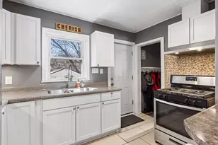 1108 6th St E, Saint Paul, MN 55106 - Photo 17