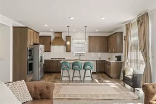 1901 Aztec Ave, Shakopee, MN 55379 - Photo 5