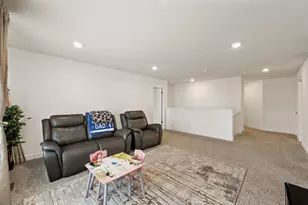 1901 Aztec Ave, Shakopee, MN 55379 - Photo 15