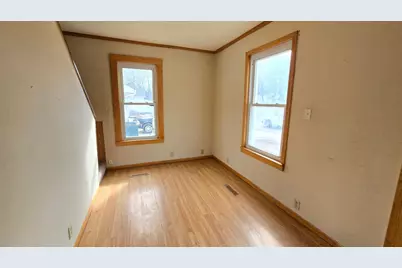 1641 Concord Street S, South Saint Paul, MN 55075 - Photo 3