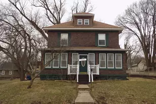 1009 South St, Jackson, MN 56143 - Photo 1