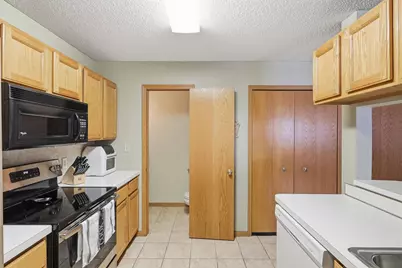 1805 Southcross Drive W #2706, Burnsville, MN 55306 - Photo 5