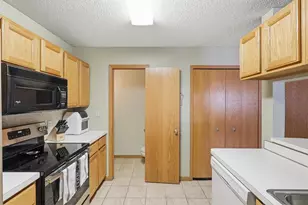 1805 Southcross Dr W, Burnsville, MN 55306 - Photo 5