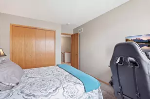 1805 Southcross Dr W, Burnsville, MN 55306 - Photo 19