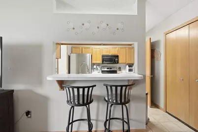 1805 Southcross Drive W #2706, Burnsville, MN 55306 - Photo 9