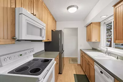 8420 Meadow Lake Road E, New Hope, MN 55428 - Photo 11