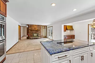 205 Hillcrest Court, Burnsville, MN 55337 - Photo 17