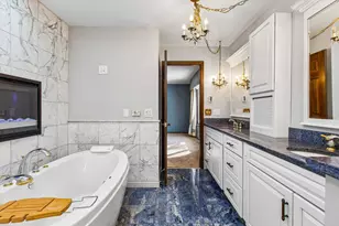 205 Hillcrest Ct, Burnsville, MN 55337 - Photo 35