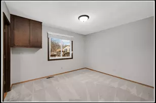 8501 Zanzibar Ln N, Maple Grove, MN 55311 - Photo 21