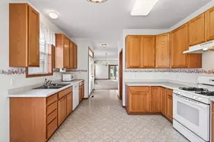 442 Meadowood Ln, Burnsville, MN 55337 - Photo 13
