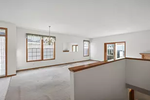 442 Meadowood Ln, Burnsville, MN 55337 - Photo 5