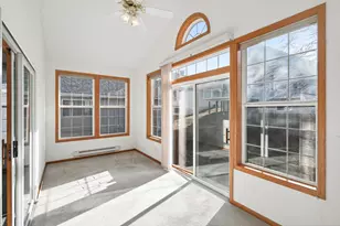 442 Meadowood Ln, Burnsville, MN 55337 - Photo 7