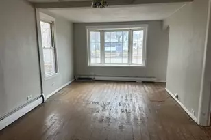 227 E 10th St, Winona, MN 55987 - Photo 5