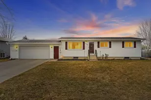 550 20th St NE, Owatonna, MN 55060 - Photo 1