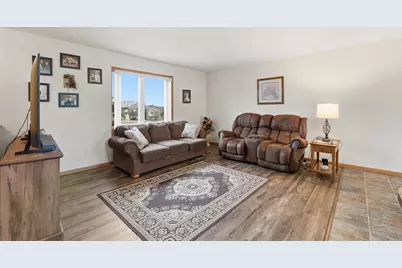 210 Carroll Court, Paynesville, MN 56362 - Photo 9