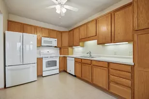 1900 Rush Lake Trl, New Brighton, MN 55112 - Photo 9