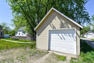 720 Arnold Ave N, Thief River Falls, MN 56701 - Photo 45