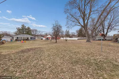 8238 Oakland Avenue S, Bloomington, MN 55420 - Photo 27