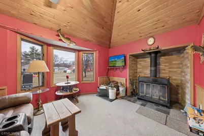 8238 Oakland Avenue S, Bloomington, MN 55420 - Photo 15