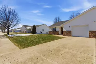 2608 10th St SW, Willmar, MN 56201 - Photo 31