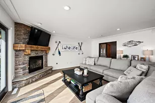 8839 N Shr Trl N, Forest Lake, MN 55025 - Photo 9