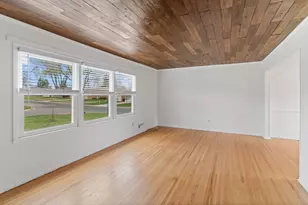 5271 Buchanan St NE, Fridley, MN 55421 - Photo 9