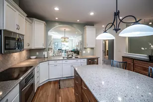 7709 Pondwood Dr, Edina, MN 55439 - Photo 5