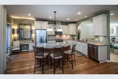 7709 Pondwood Drive, Edina, MN 55439 - Photo 3