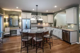 7709 Pondwood Dr, Edina, MN 55439 - Photo 3