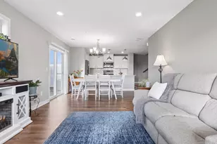 8067 Abercrombie Ln, Woodbury, MN 55129 - Photo 7