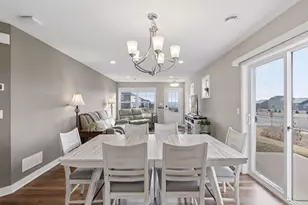 8067 Abercrombie Ln, Woodbury, MN 55129 - Photo 11