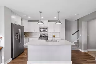 8067 Abercrombie Ln, Woodbury, MN 55129 - Photo 13