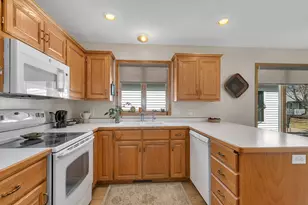 964 Willow Grove Cir, Waite Park, MN 56387 - Photo 9