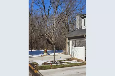 9935 Russell Avenue N #7, Brooklyn Park, MN 55444 - Photo 3