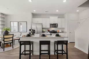 1939 Aztec Ave, Shakopee, MN 55379 - Photo 1