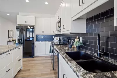 3357 Iris Drive, Eau Claire, WI 54703 - Photo 17