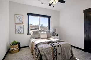 3355 Iris Dr, Eau Claire, WI 54703 - Photo 23