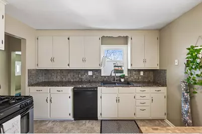 126 Hayden Lake Road E, Champlin, MN 55316 - Photo 7